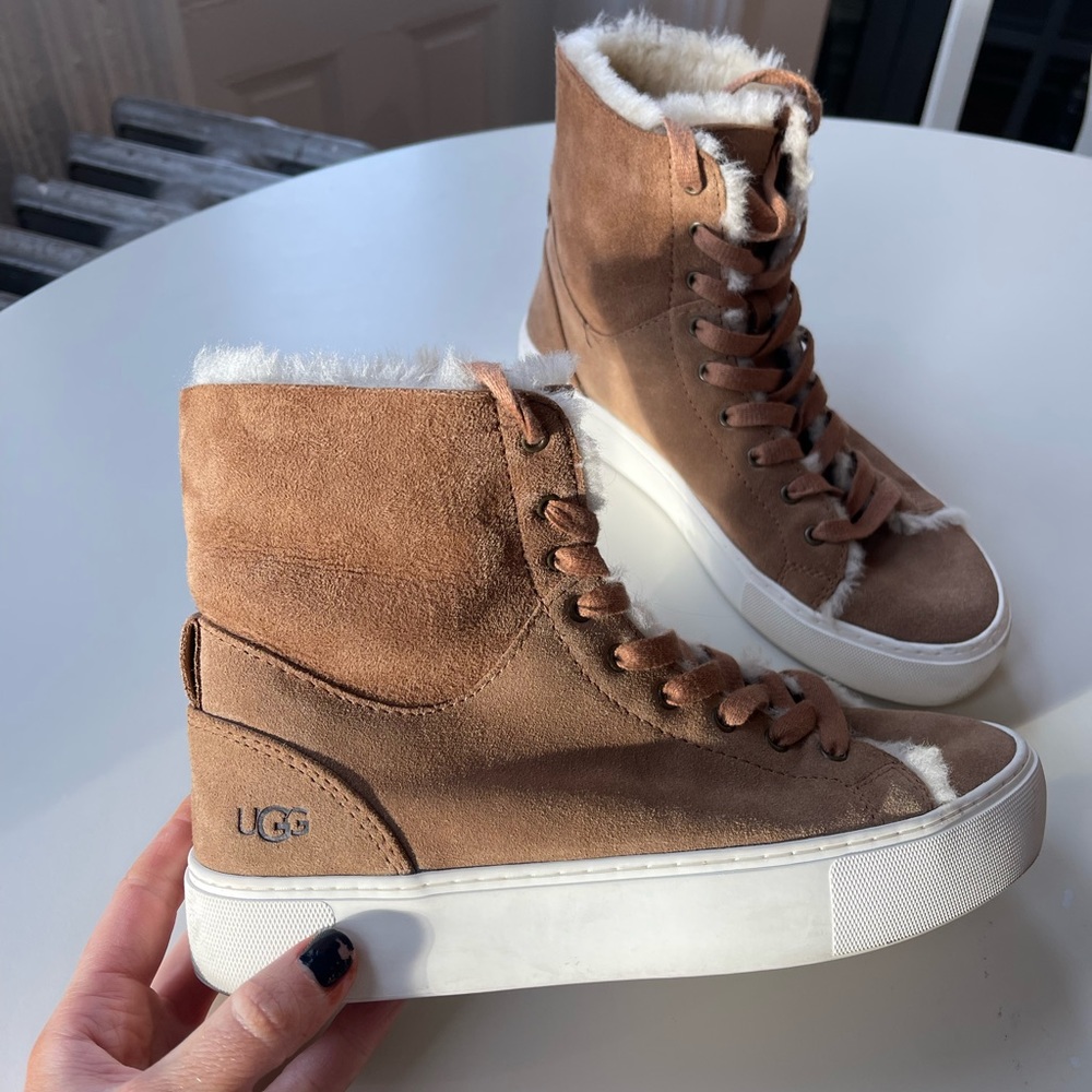 Women’s lace up Ugg boot size 7 - Picture 7 of 7